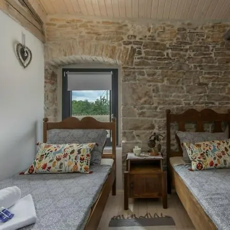 Villa Tilia Manjadvorci